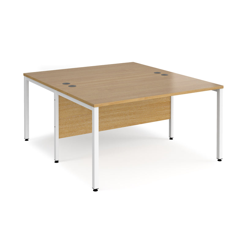 Maestro 25 800mm Deep Back To Back Straight Desks With Bench Leg - Oak - NWOF