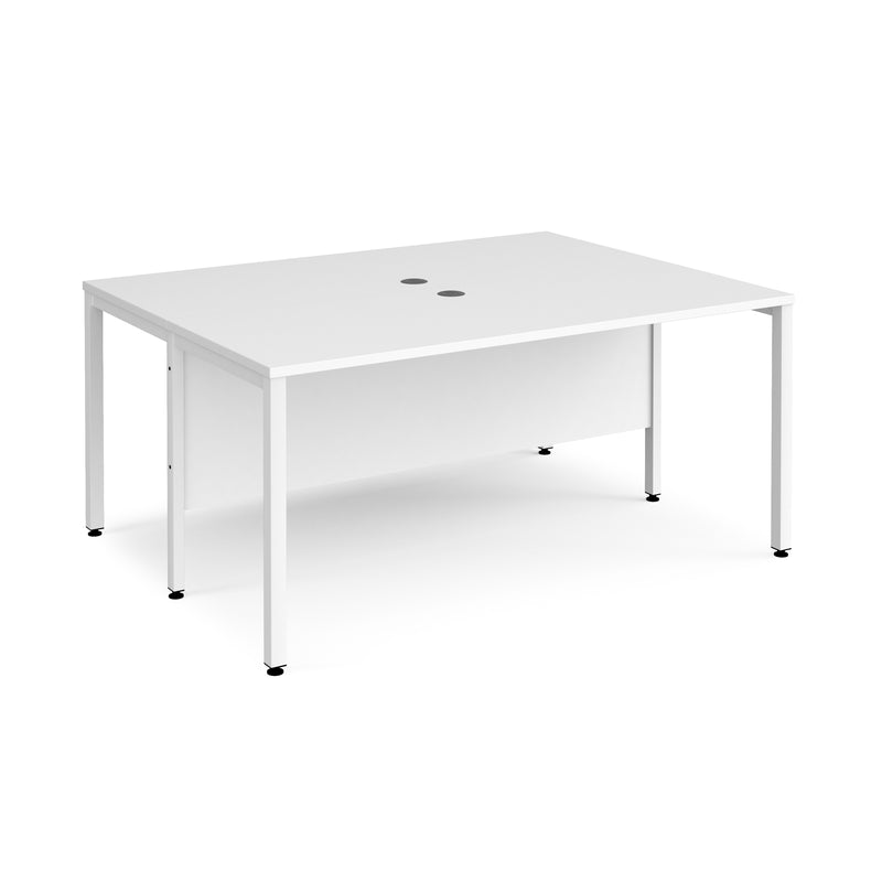 Maestro 25 600mm Deep Back To Back Straight Desks With Bench Leg - White - NWOF