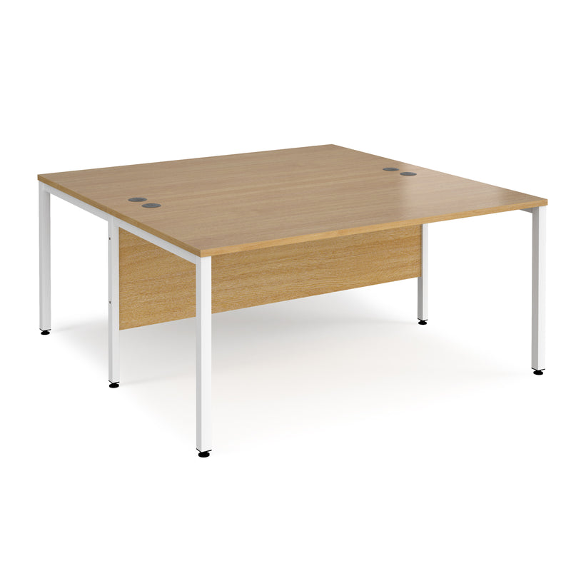 Maestro 25 800mm Deep Back To Back Straight Desks With Bench Leg - Oak - NWOF