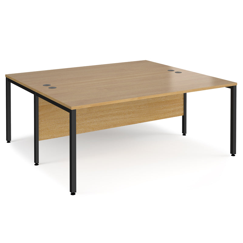 Maestro 25 800mm Deep Back To Back Straight Desks With Bench Leg - Oak - NWOF