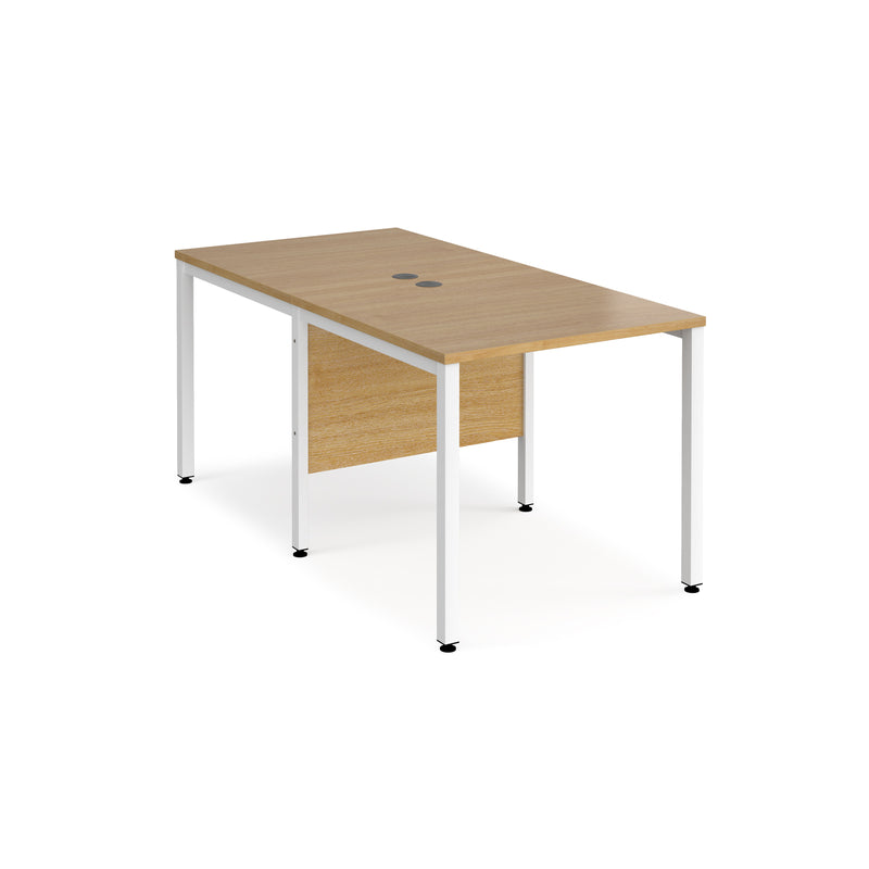 Maestro 25 800mm Deep Back To Back Straight Desks With Bench Leg - Oak - NWOF