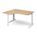 Dams TR10 ergonomic desk in oak wood with a spacious work surface and modern design, ideal for office or home workspace.