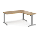 Dams TR10 desk with return in oak finish, featuring a spacious workspace and modern design for home or office use.